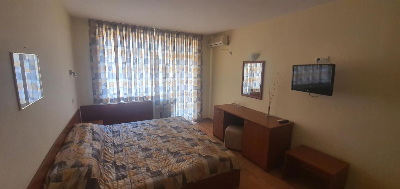 Diamond Hotel Primorsko Exterior photo