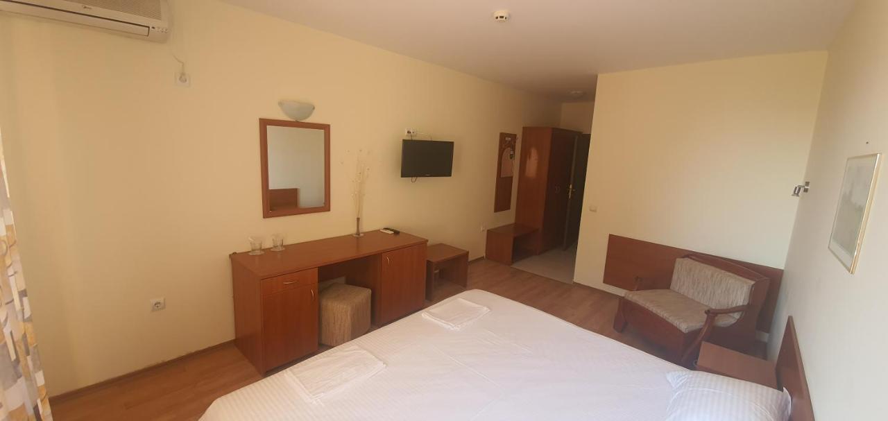 Diamond Hotel Primorsko Exterior photo